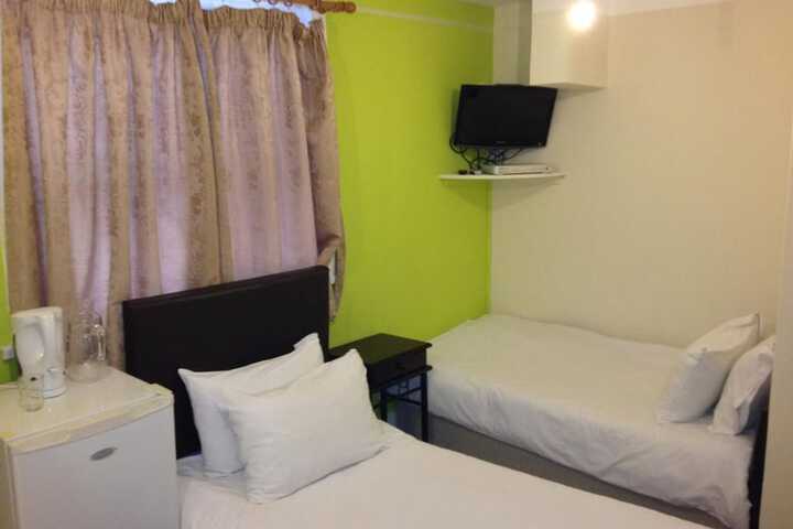 Room 11 of 51