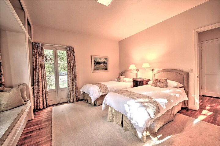 Room 5 of 39