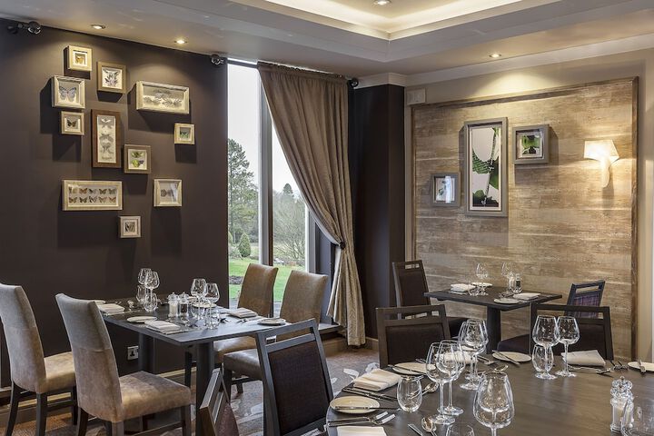 Dining 93 of 136