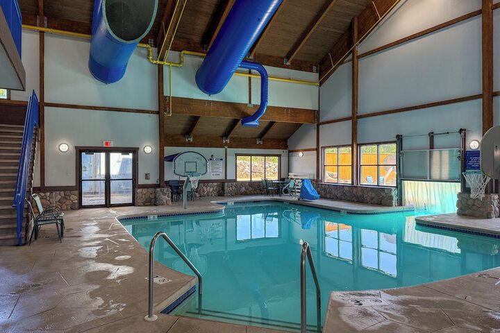 Pools & Facilities