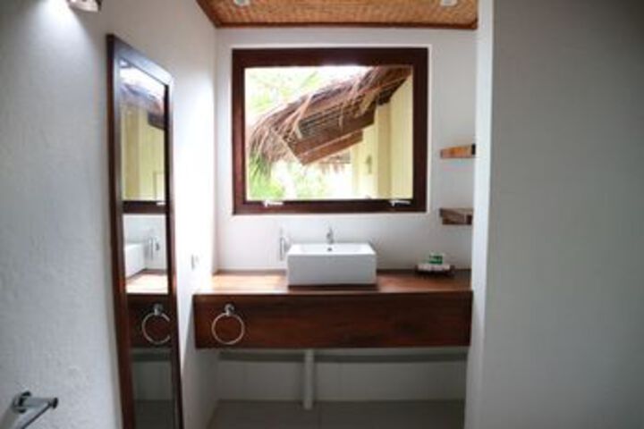 Room 7 of 42