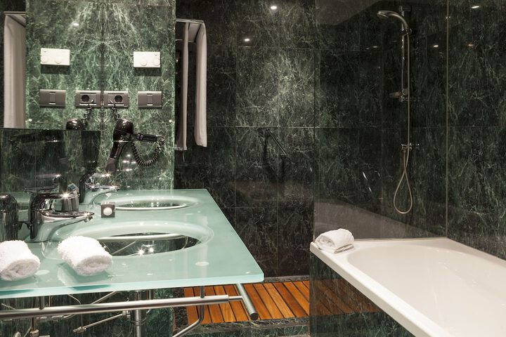 Bathroom Interior Photo