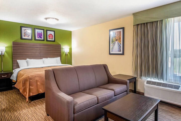 Room 13 of 43