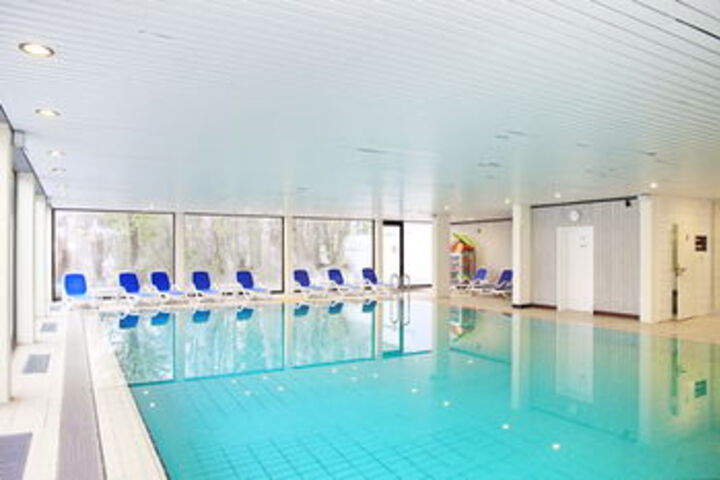 Pool 43 of 72