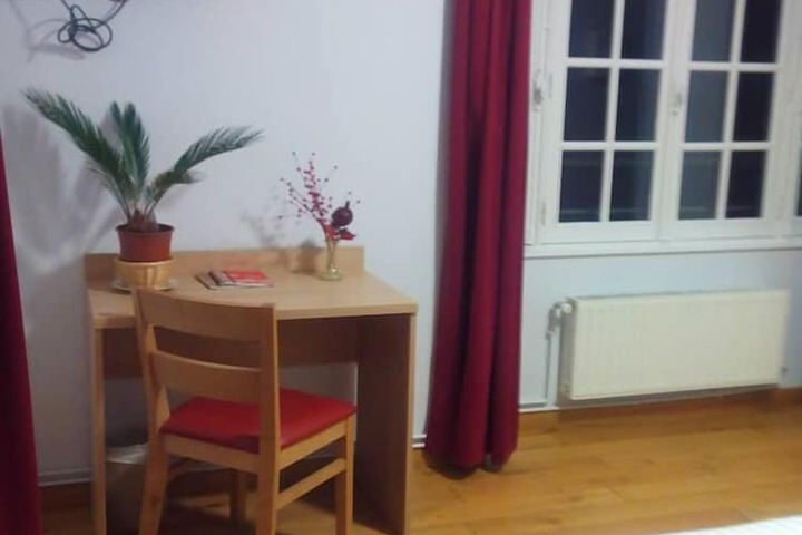 Room 6 of 36