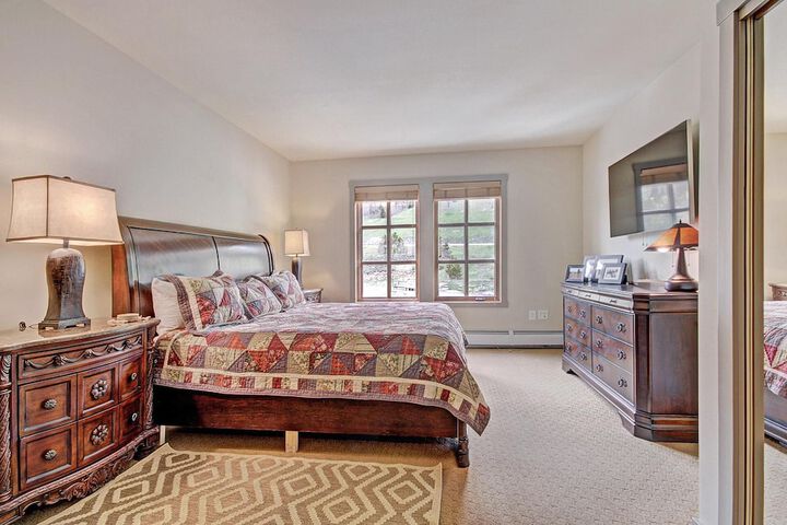Room 5 of 31