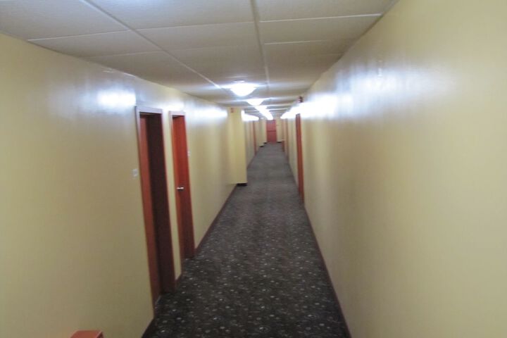 Ballroom/Hall 87 of 103