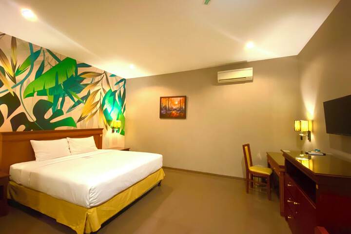 Room 16 of 22