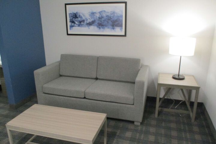 1 King Bed (11 of 11)