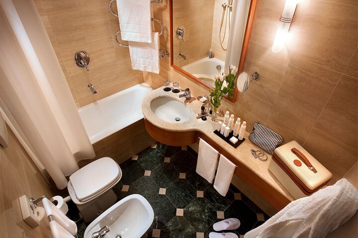 Room 41 of 72
