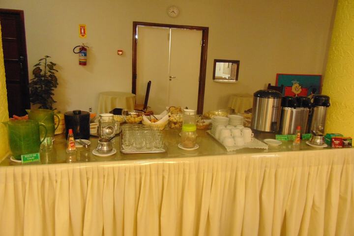 Breakfast/Coffee Service 18 of 23