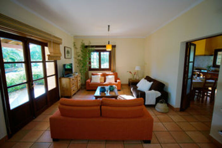 Room 27 of 32
