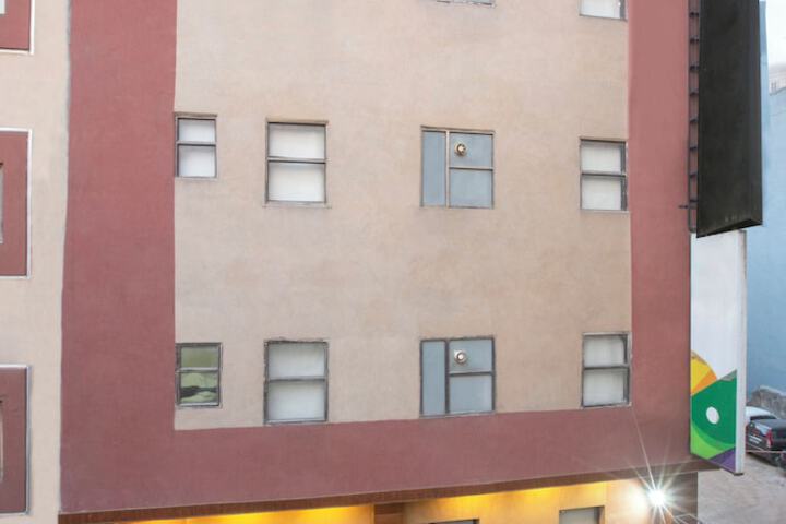 Hotel Gloab Residency Near Delhi Airport