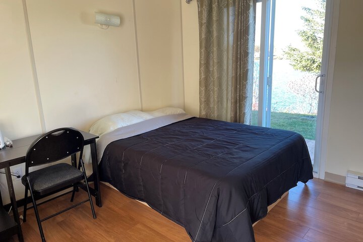 Room 6 of 22