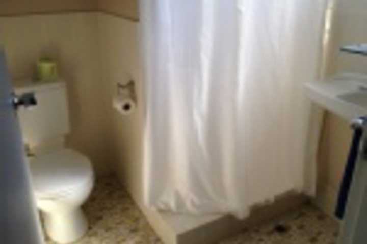 Room 137 of 144