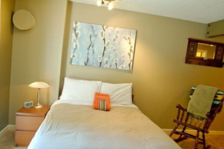 Room 90 of 697