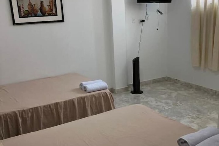 Room 3 of 13