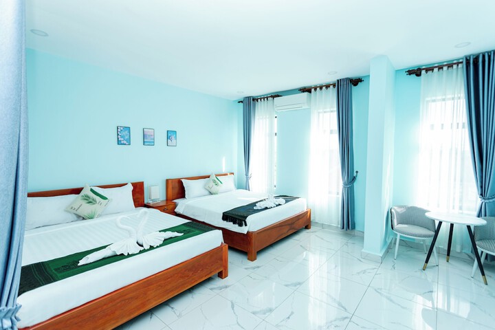 Room 9 of 48