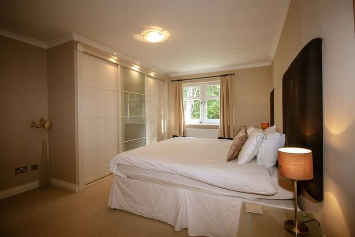 Room 18 of 74
