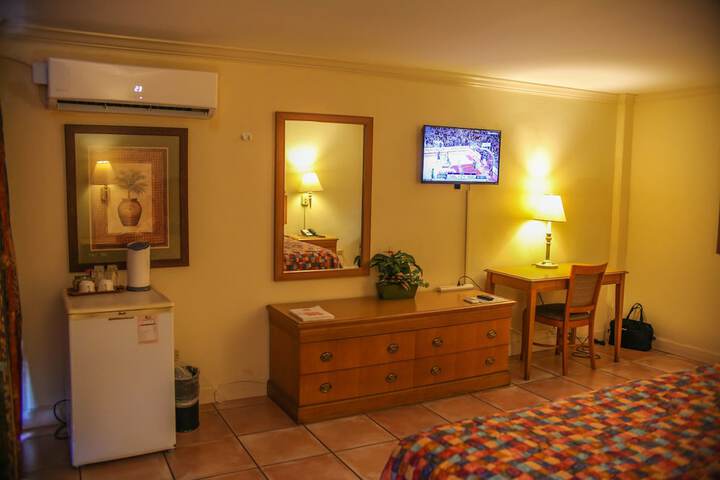 Room 8 of 29