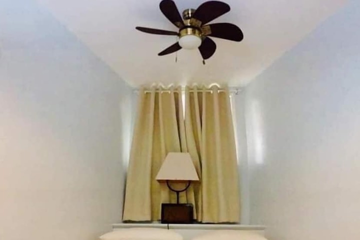Room 6 of 23