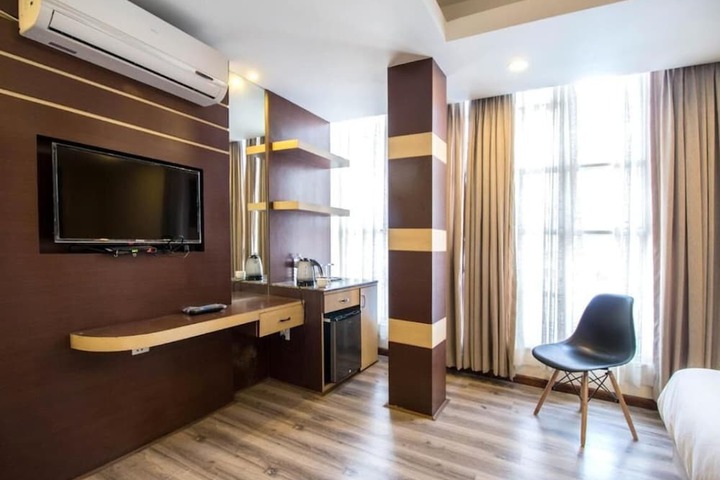 Room 6 of 21