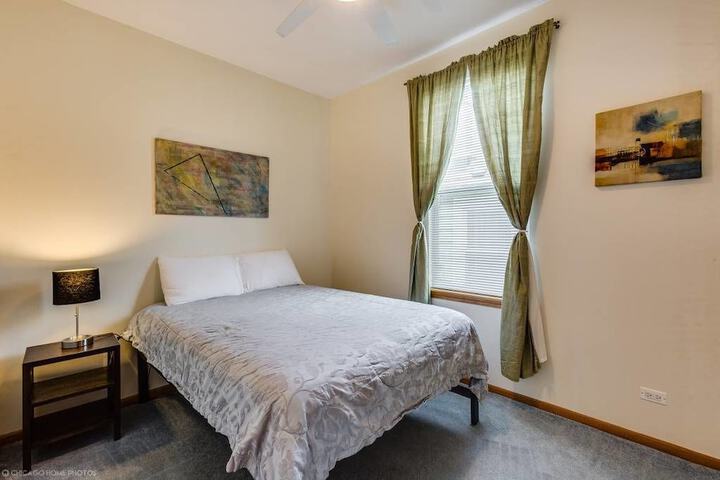 Room 4 of 23