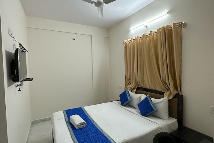 Room 12 of 31