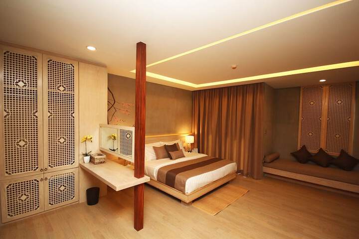 Room 14 of 99