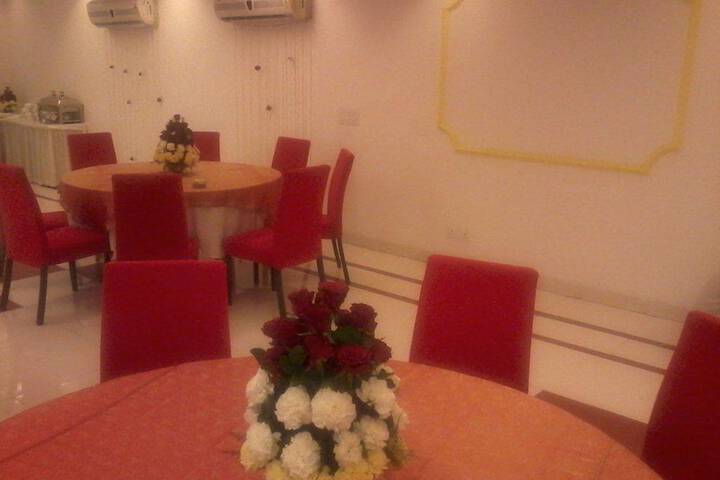 Meeting facility