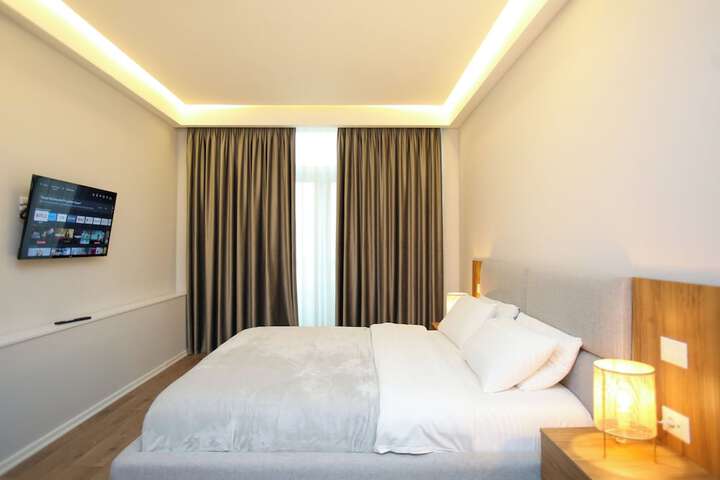 Room 9 of 47