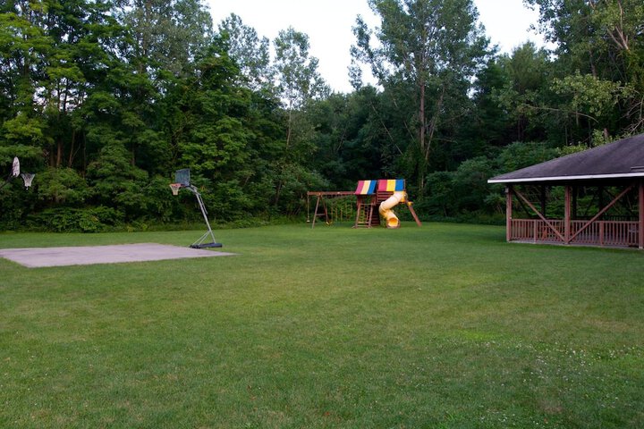 Property Grounds 54 of 61