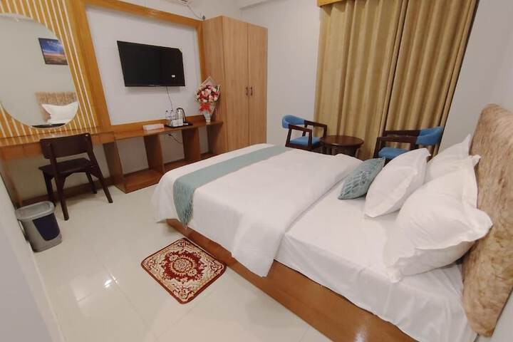 Room 52 of 73