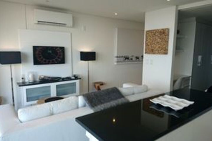 Room 18 of 18