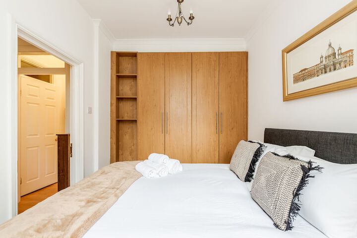 Room 15 of 63