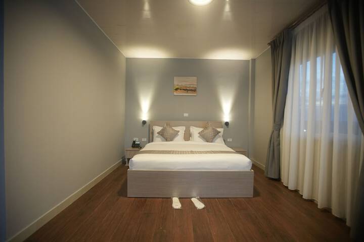 Room 3 of 25