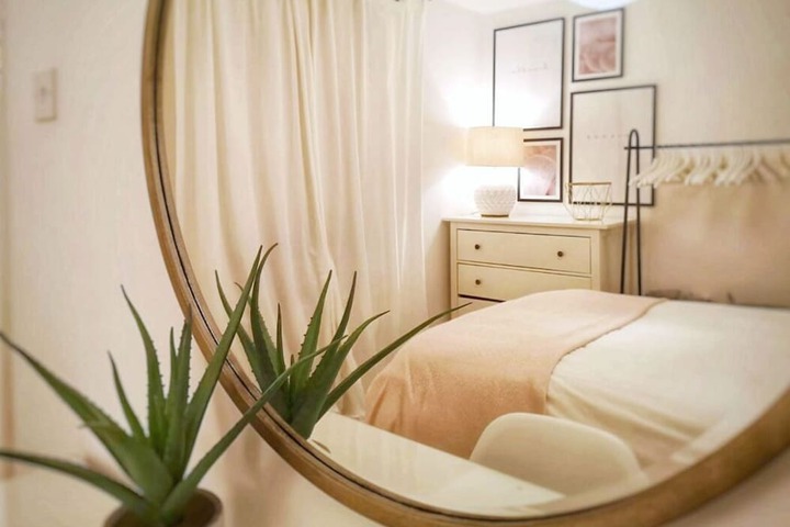 Room 6 of 61