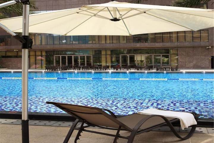 Pools & Facilities