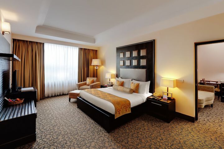 Room 8 of 65