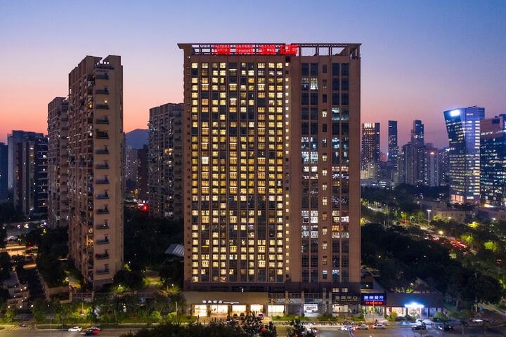 Exterior of Hisoar Hotel Shenzhen