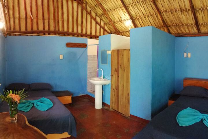 Room 8 of 48