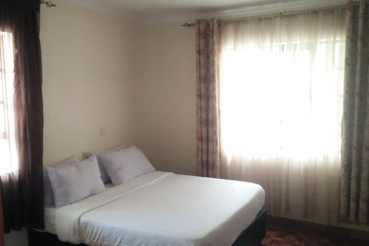 Room 12 of 23
