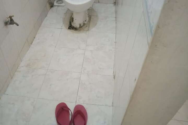 Room 9 of 15