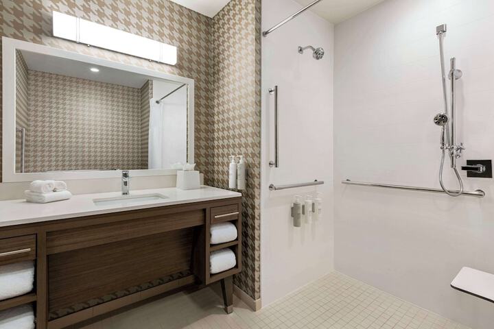 Bathroom shower