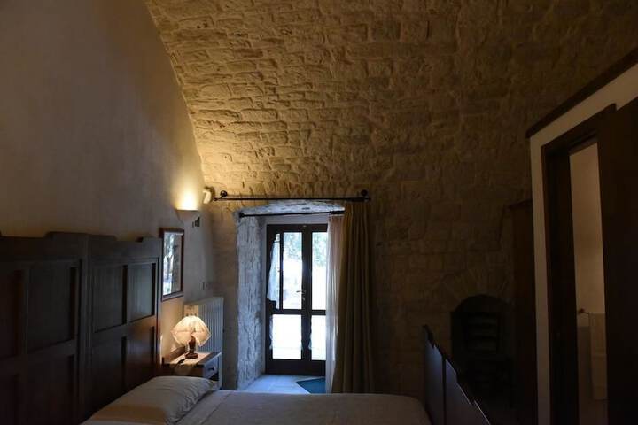 Room 7 of 26