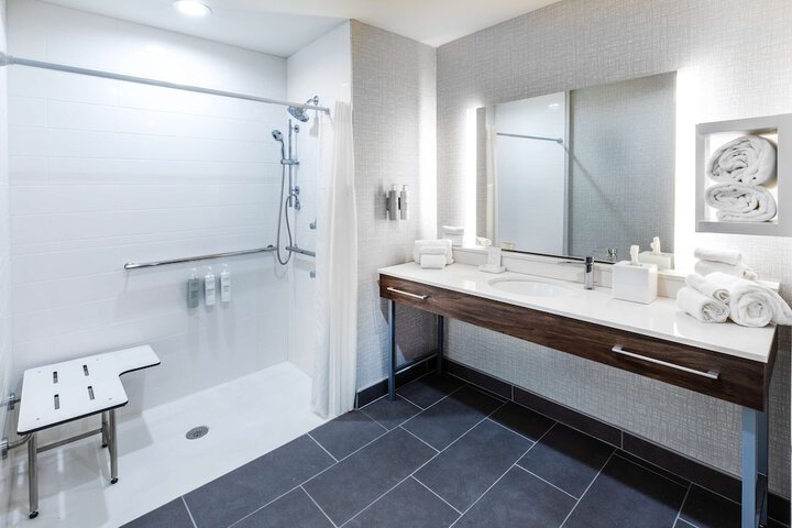 Bathroom shower