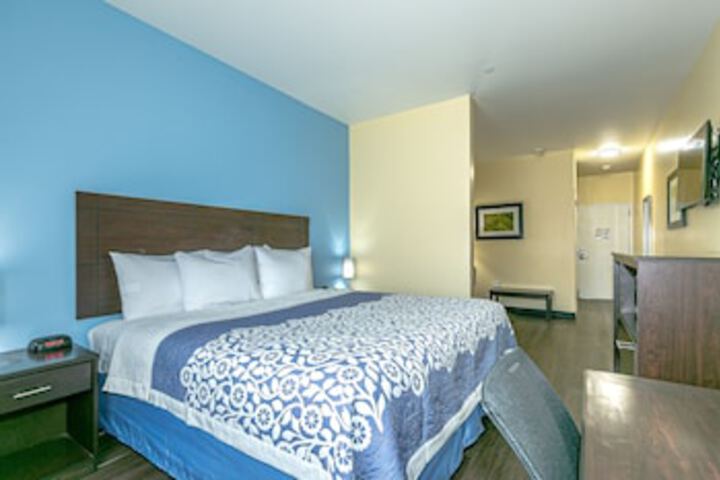 Room 28 of 75