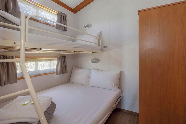 Room 5 of 43