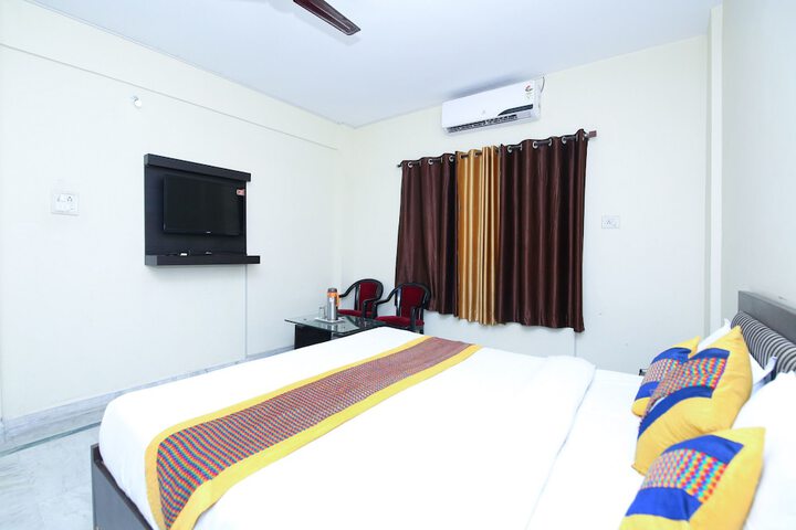 Room 17 of 24