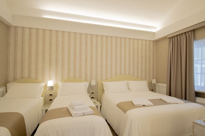 Room 11 of 53